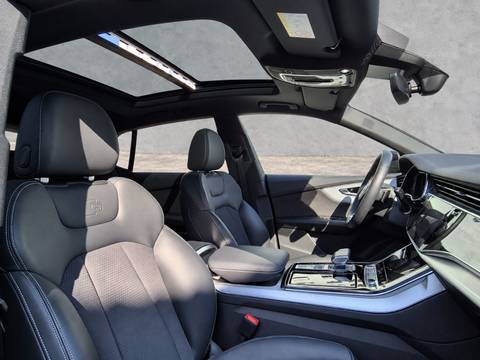 2024 Audi Q8 S line — sličica 19