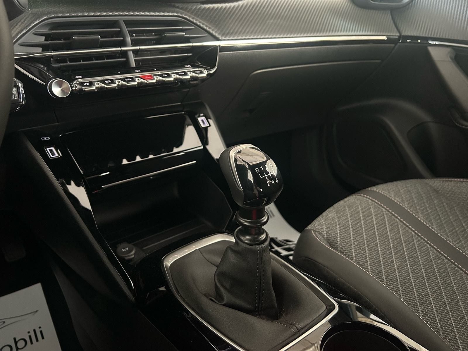 2024 Peugeot 2008 — fotografija 18