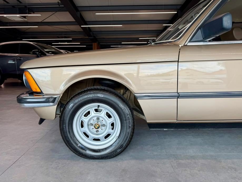 1983 BMW Serija 3 — fotografija 12