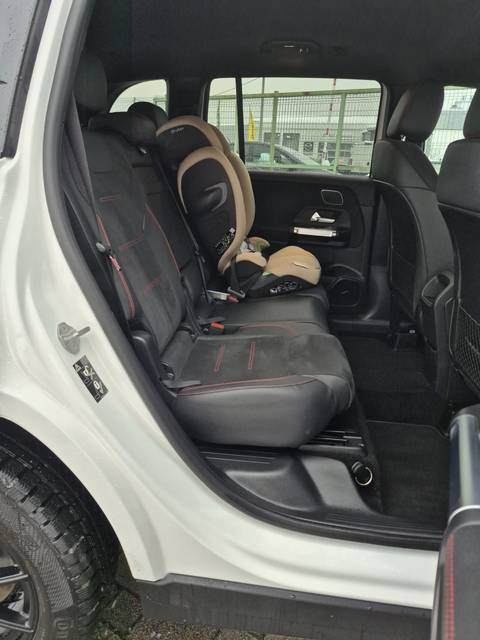 Mercedes-Benz GLB — sličica 13
