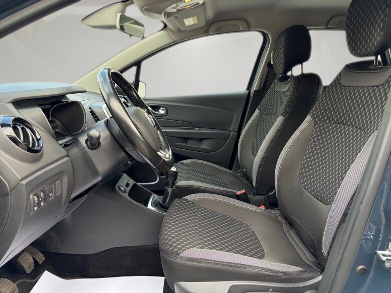 2019 Renault Captur — fotografija 8