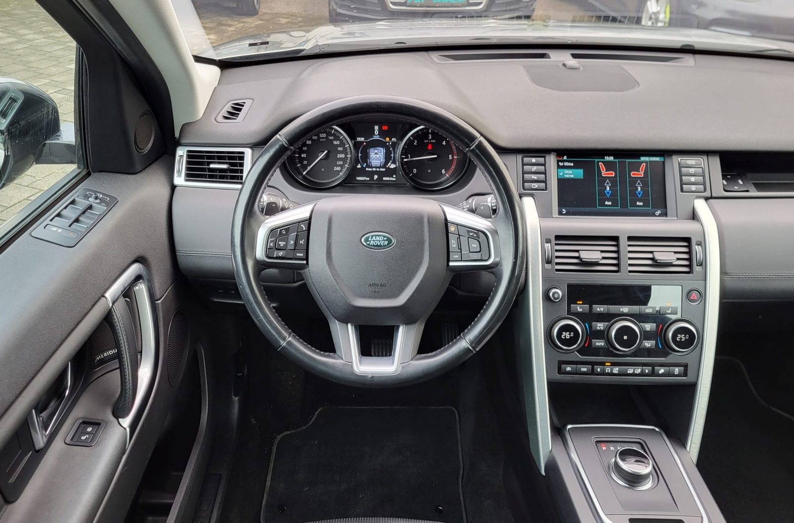 2017 Land Rover Rover — fotografija 16
