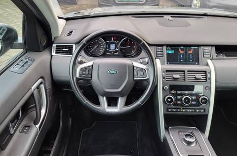 2017 Land Rover Rover — sličica 16