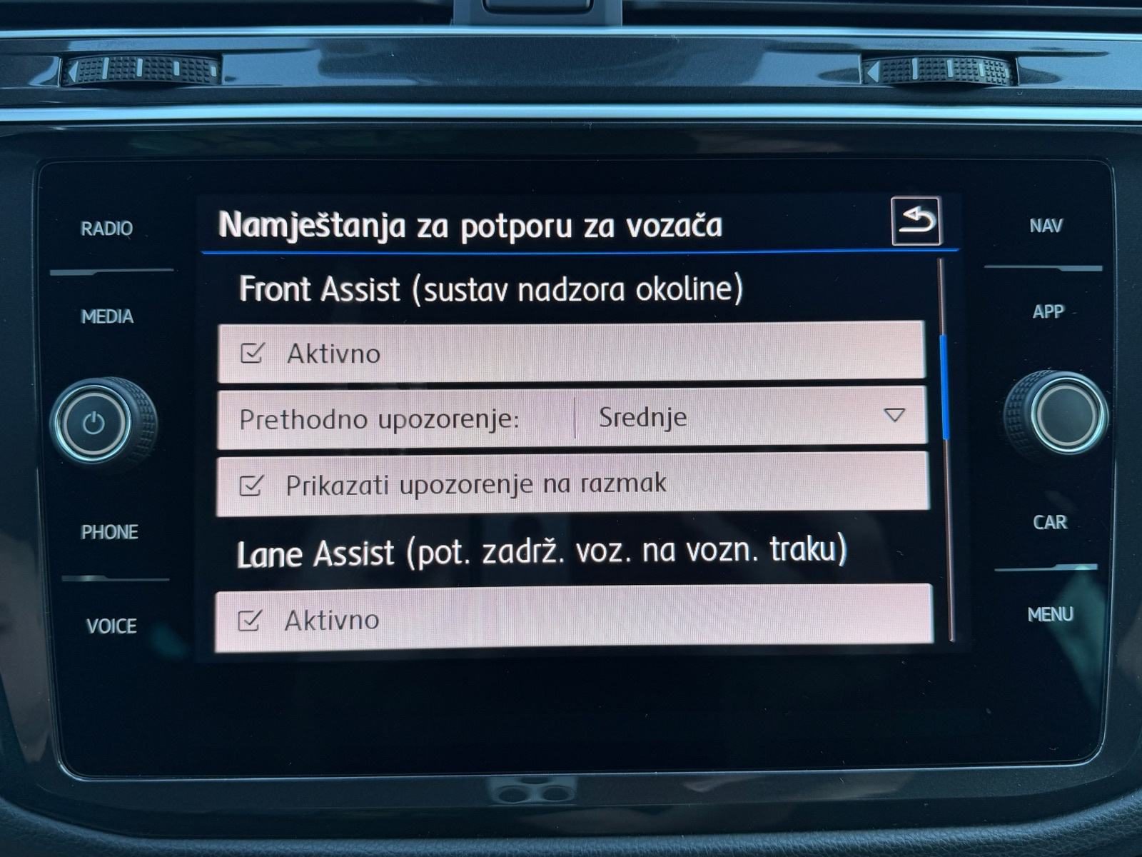 2020 Volkswagen Tiguan — fotografija 18