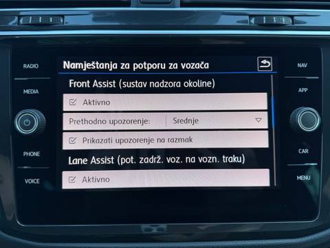 2020 Volkswagen Tiguan — sličica 18