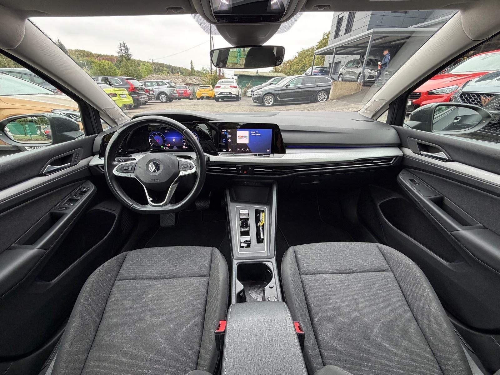 2023 Volkswagen Golf — fotografija 8