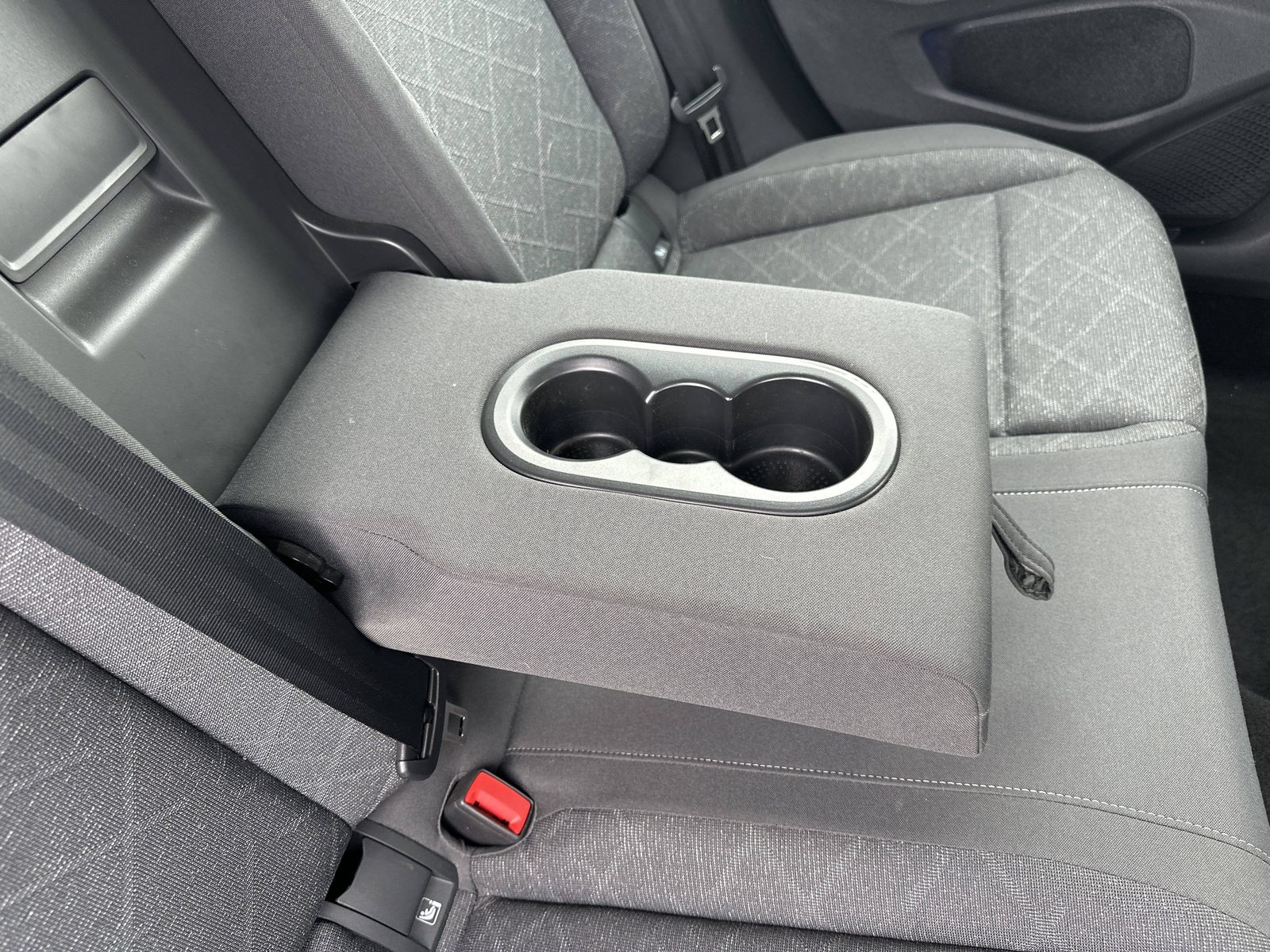 2024 Volkswagen Golf — fotografija 21