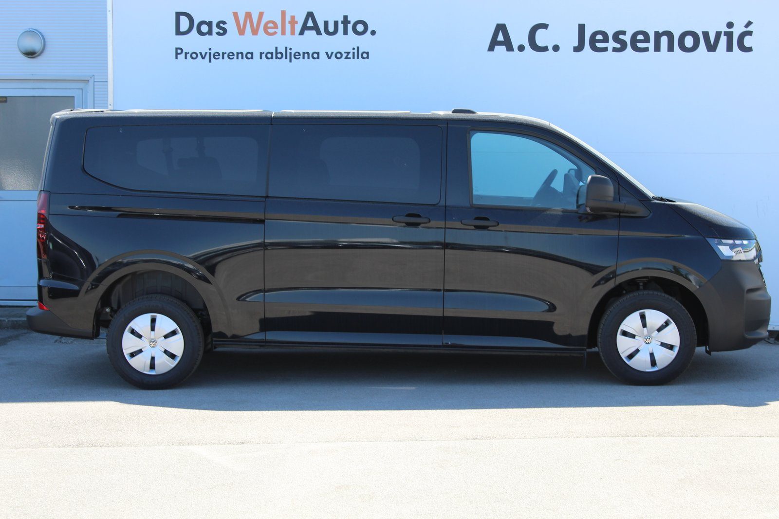 2026 Volkswagen Caravelle — fotografija 4