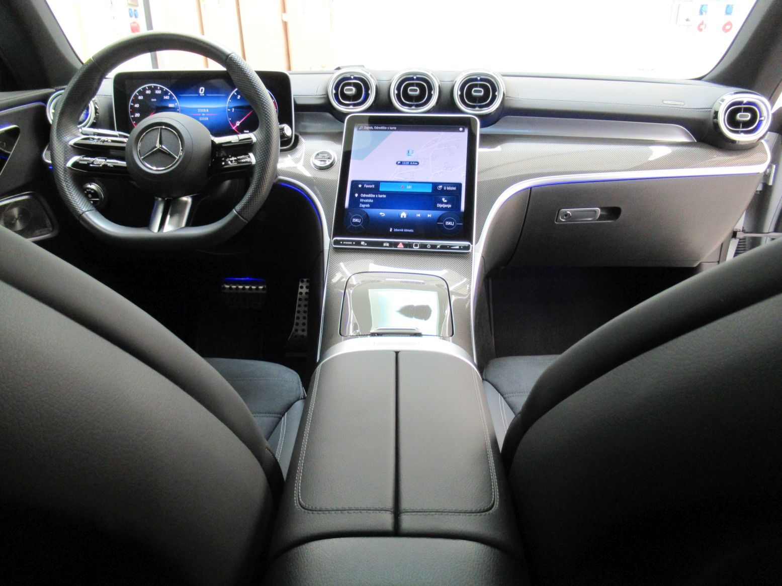 2025 Mercedes-Benz CLE AMG Line — fotografija 13