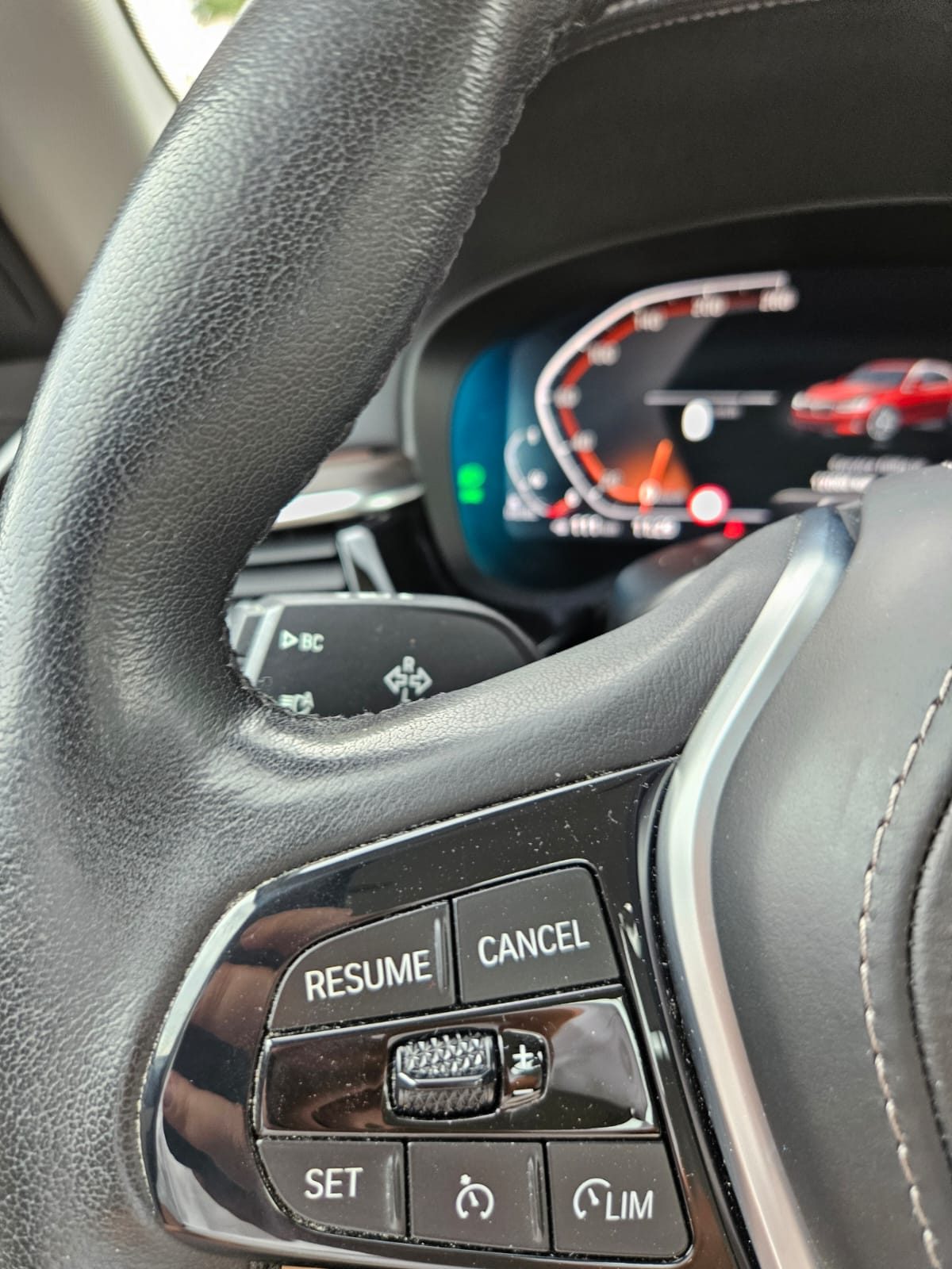 2023 BMW Serija 5 — fotografija 12