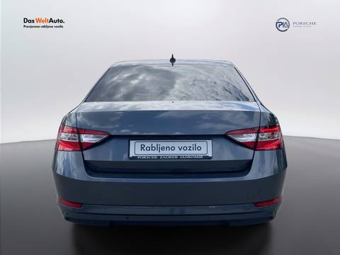 2021 Škoda Superb — sličica 5