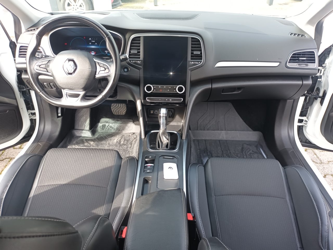 2021 Renault Megane Grandtour — fotografija 3
