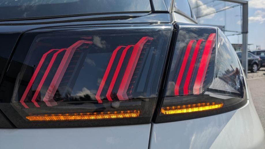 2022 Peugeot 3008 — fotografija 8
