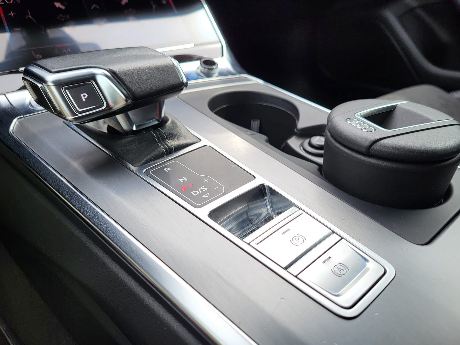 2019 Audi A6 Avant — fotografija 16