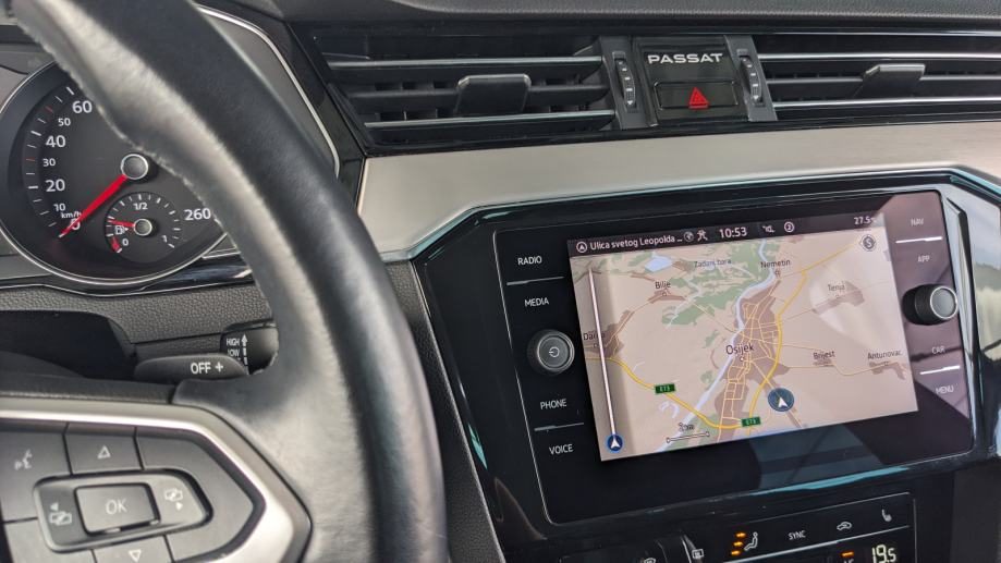 2023 Volkswagen Passat — fotografija 16