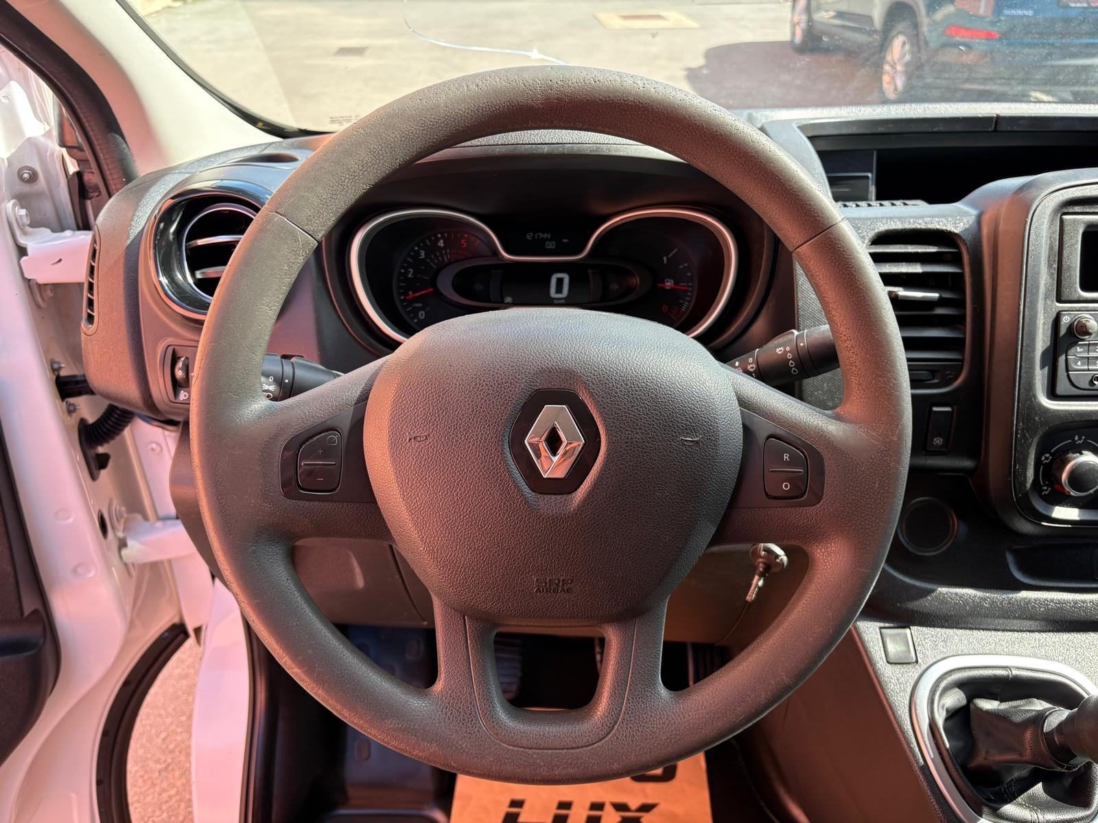 2021 Renault Trafic — fotografija 17