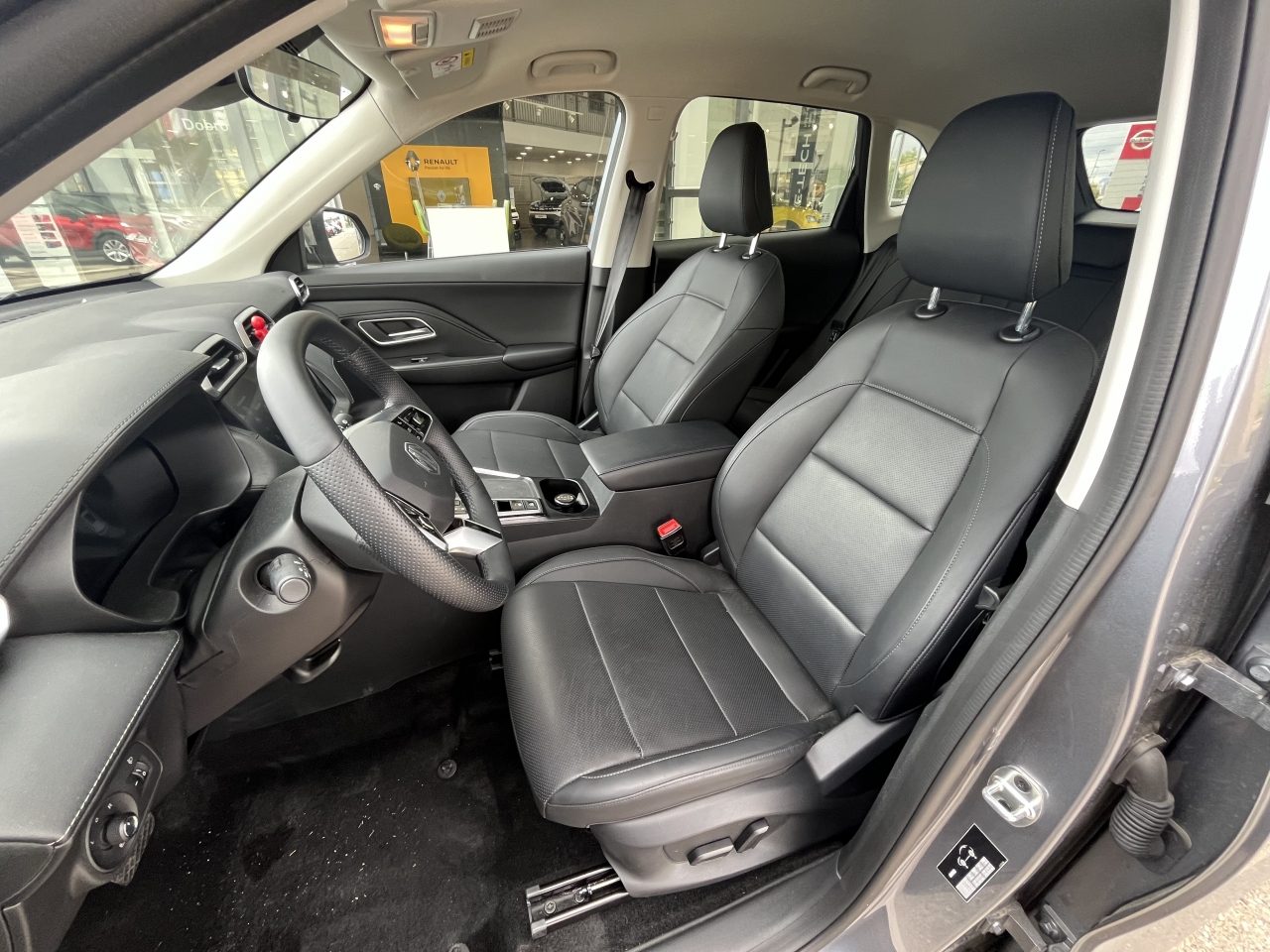 2025 MG ZS — fotografija 10