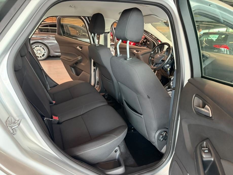 2018 Ford Focus — fotografija 24