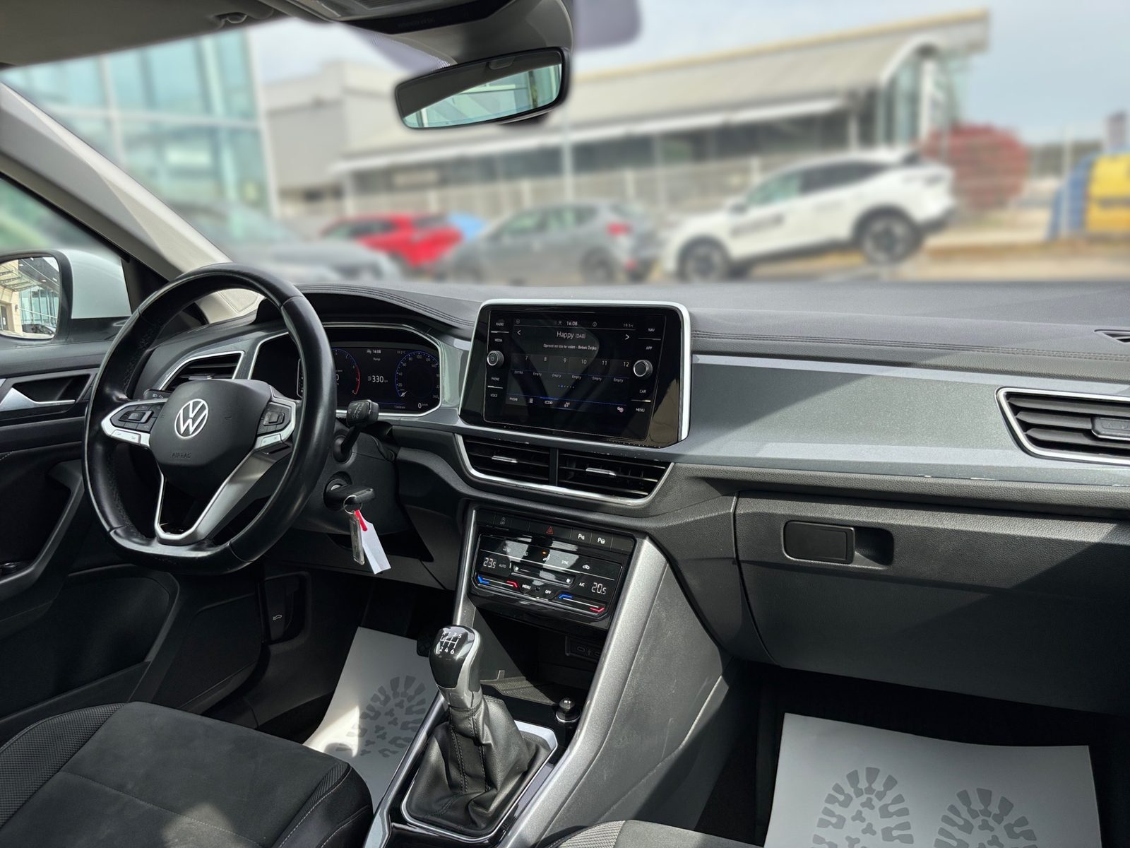 2022 Volkswagen T-Roc — fotografija 20