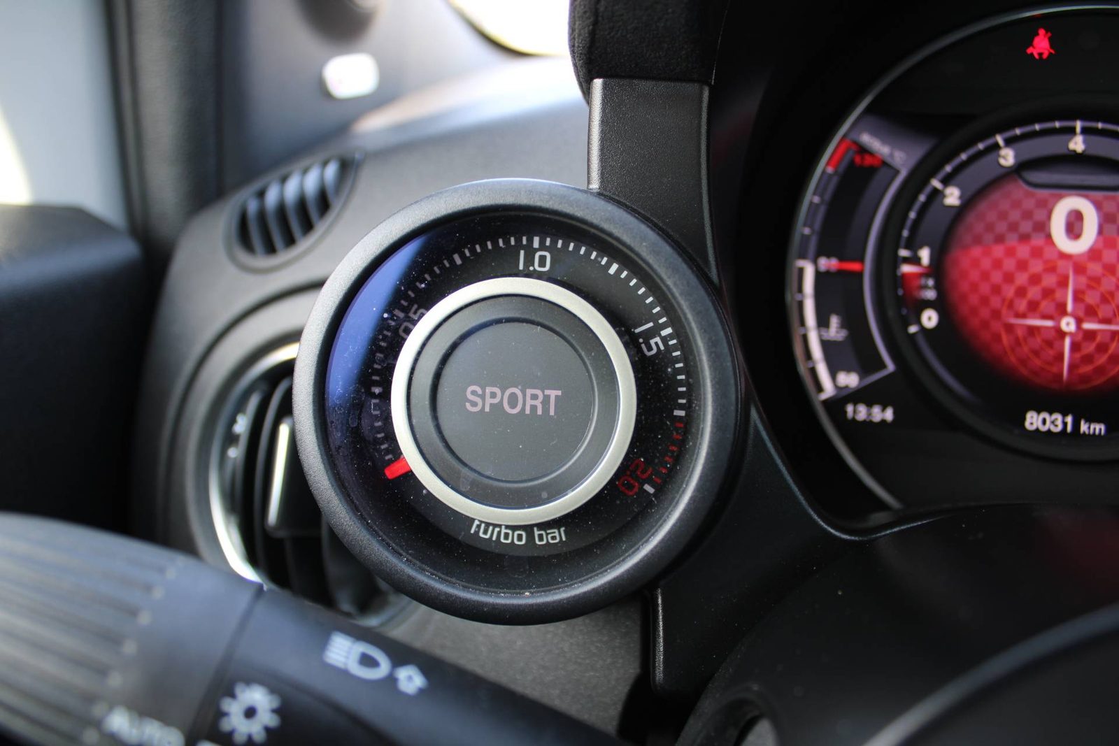 2023 Abarth 695 — fotografija 16