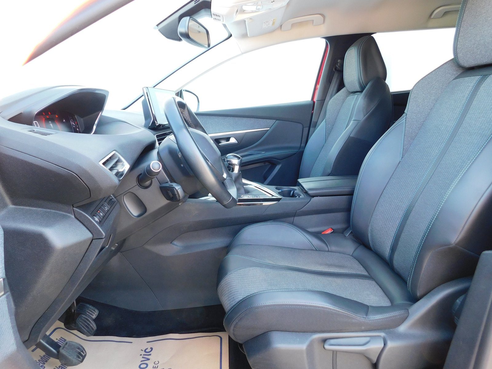 2021 Peugeot 5008 — fotografija 8