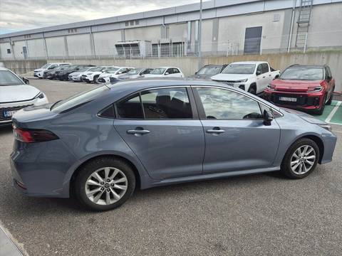 2025 Toyota Corolla — sličica 4