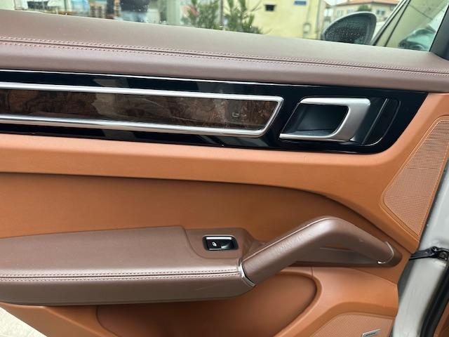 2021 Porsche Cayenne — fotografija 14