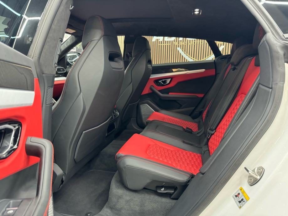 2019 Lamborghini Urus — fotografija 18