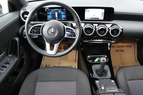 2022 Mercedes-Benz CLA — sličica 10
