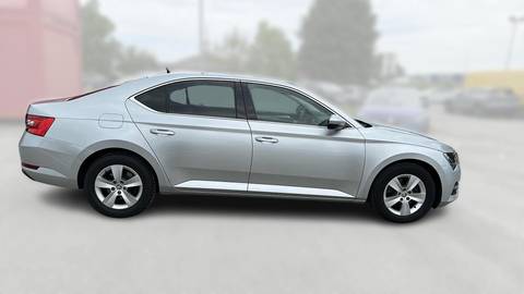 2022 Škoda Superb — sličica 8