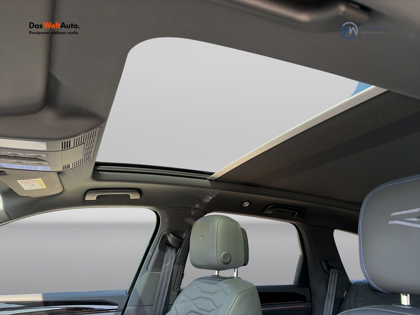 2025 Volkswagen Touareg — fotografija 20