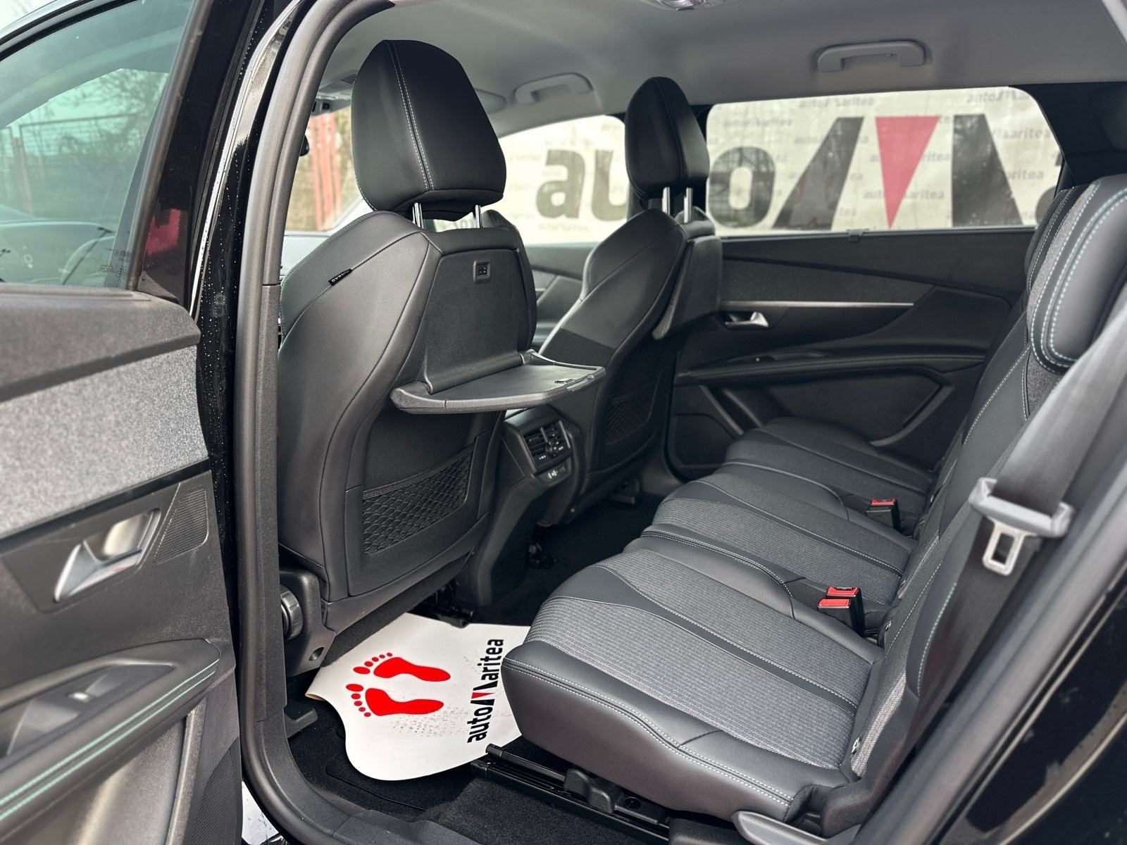 2022 Peugeot 5008 — fotografija 10