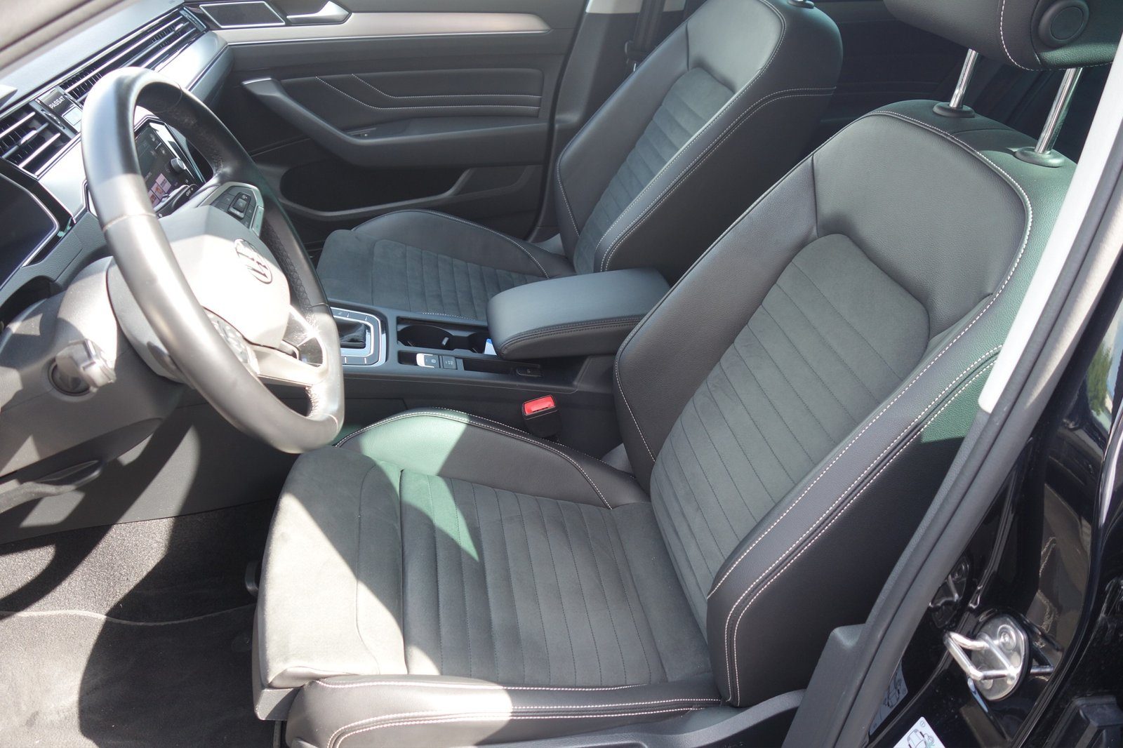 2023 Volkswagen Passat Variant — fotografija 14