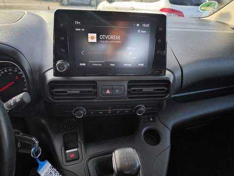 2019 Opel Combo — sličica 16