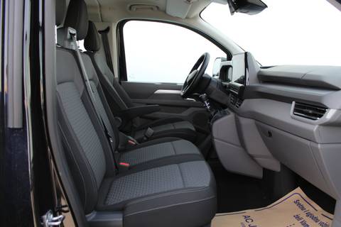 2026 Volkswagen Caravelle — sličica 11