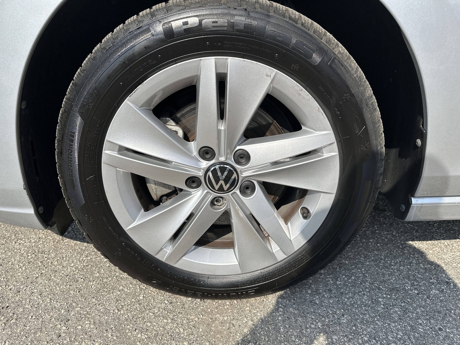2024 Volkswagen Golf — fotografija 14
