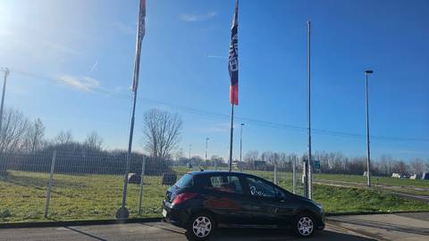 2008 Peugeot 308 — sličica 25