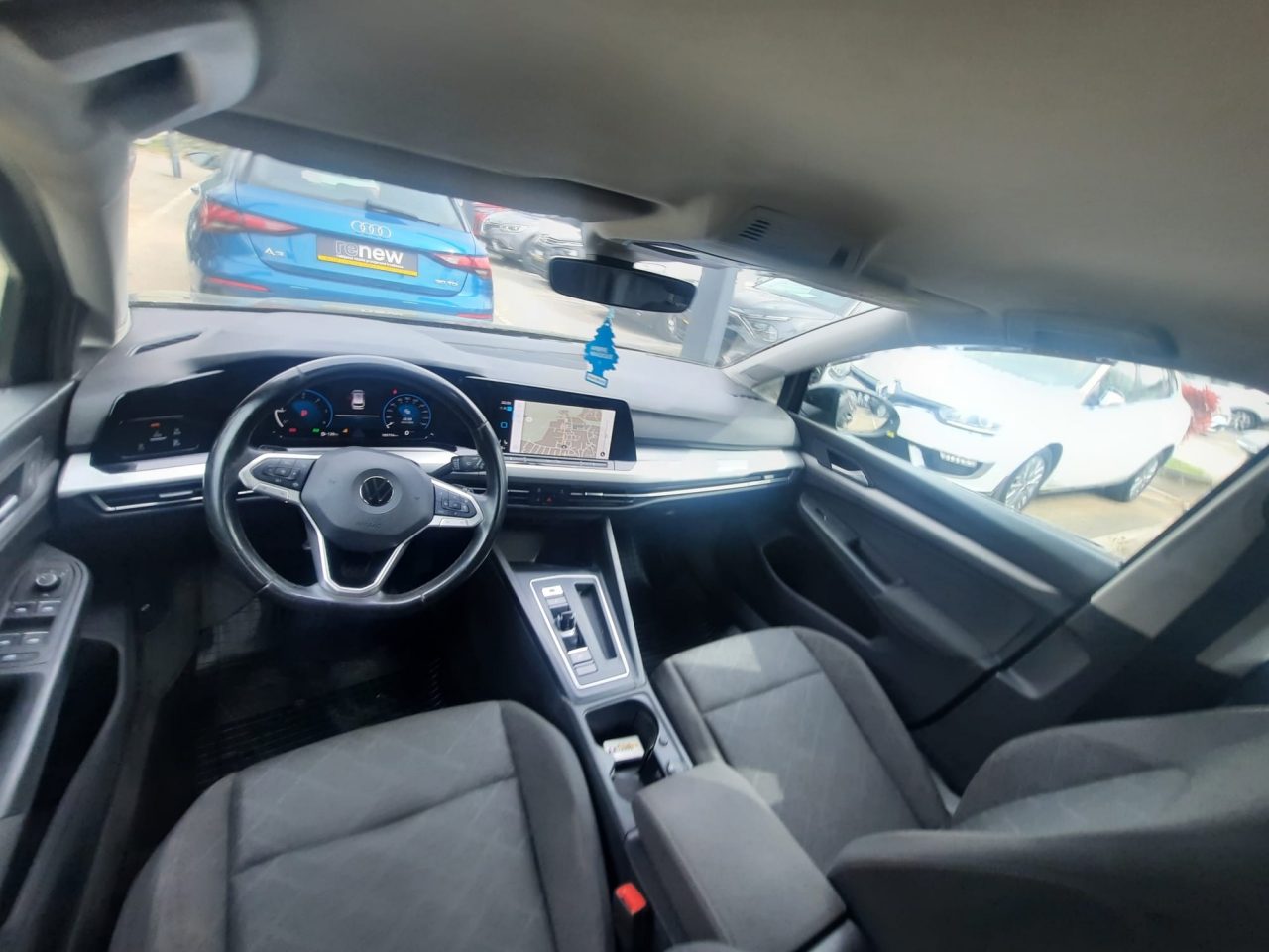 2022 Volkswagen Golf — fotografija 13