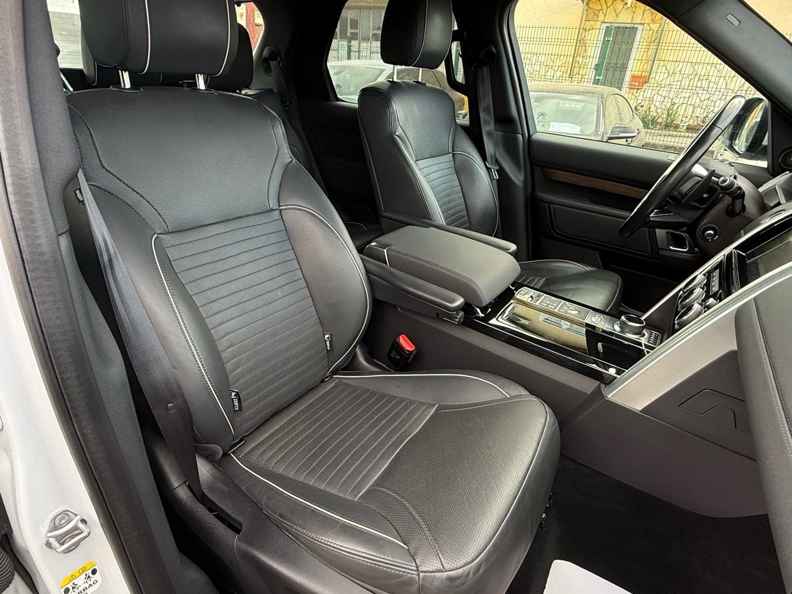 2018 Land Rover Discovery — fotografija 21