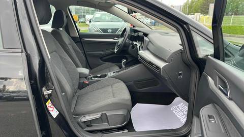 2024 Volkswagen Golf — sličica 9