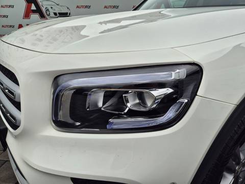 2021 Mercedes-Benz GLB — sličica 21