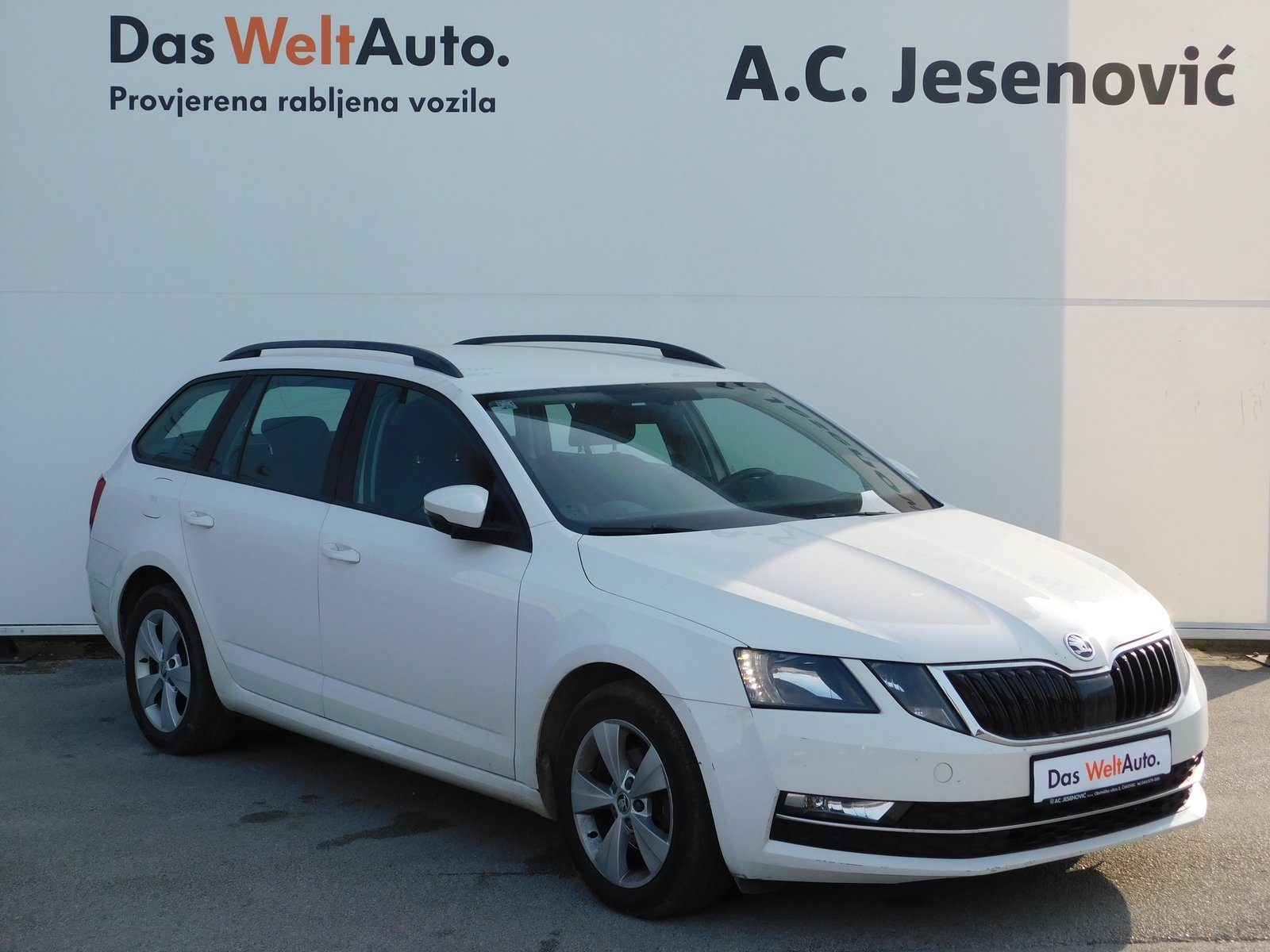 2017 Škoda Octavia Combi — fotografija 3