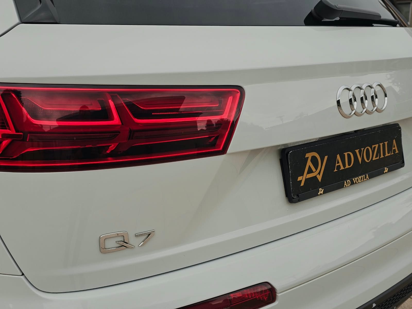 2017 Audi Q7 — fotografija 10
