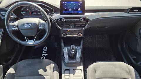 2021 Ford Kuga — sličica 4
