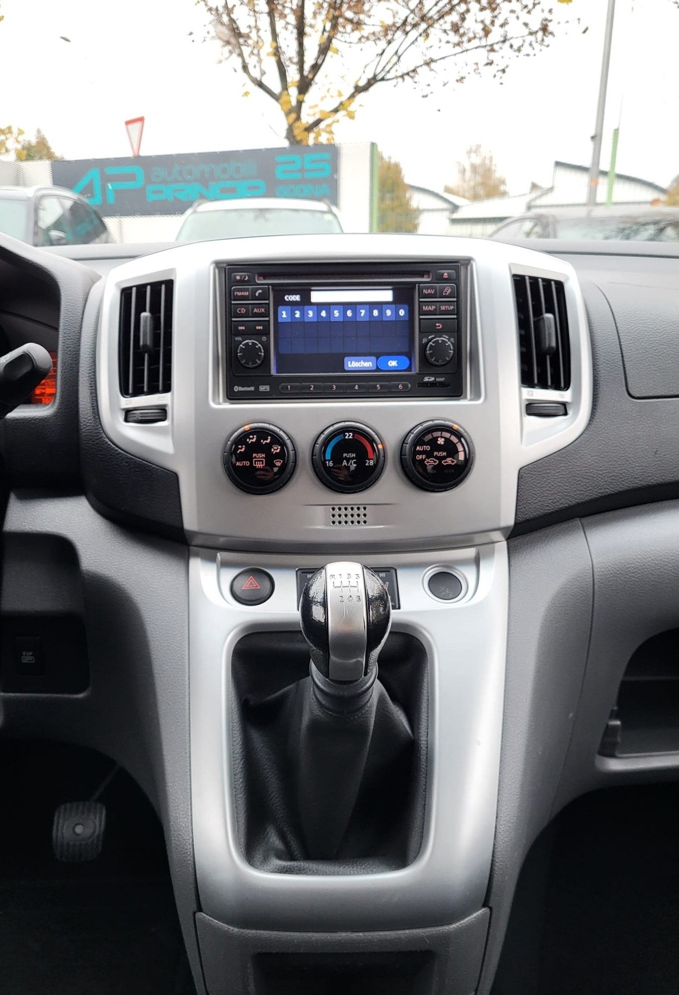 2013 Nissan Nv200 — fotografija 16