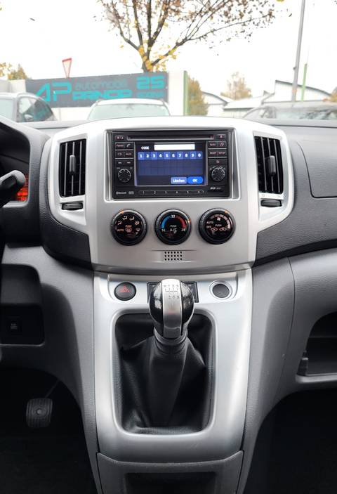 2013 Nissan Nv200 — sličica 16