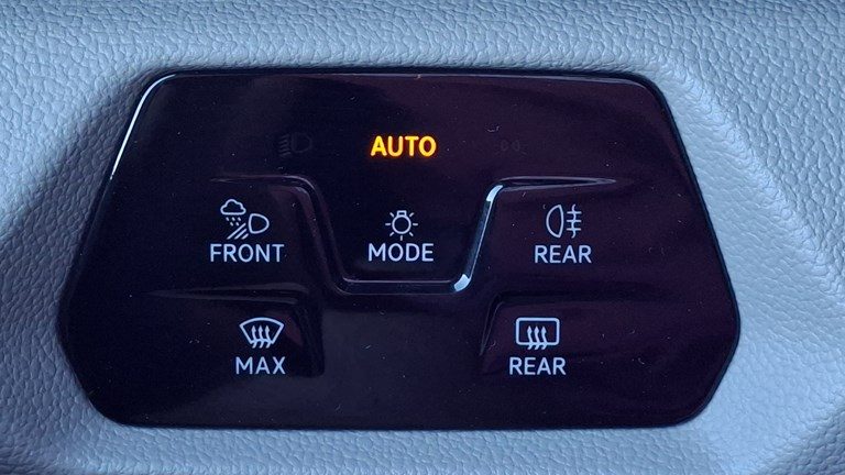 2024 Volkswagen Multivan — fotografija 24