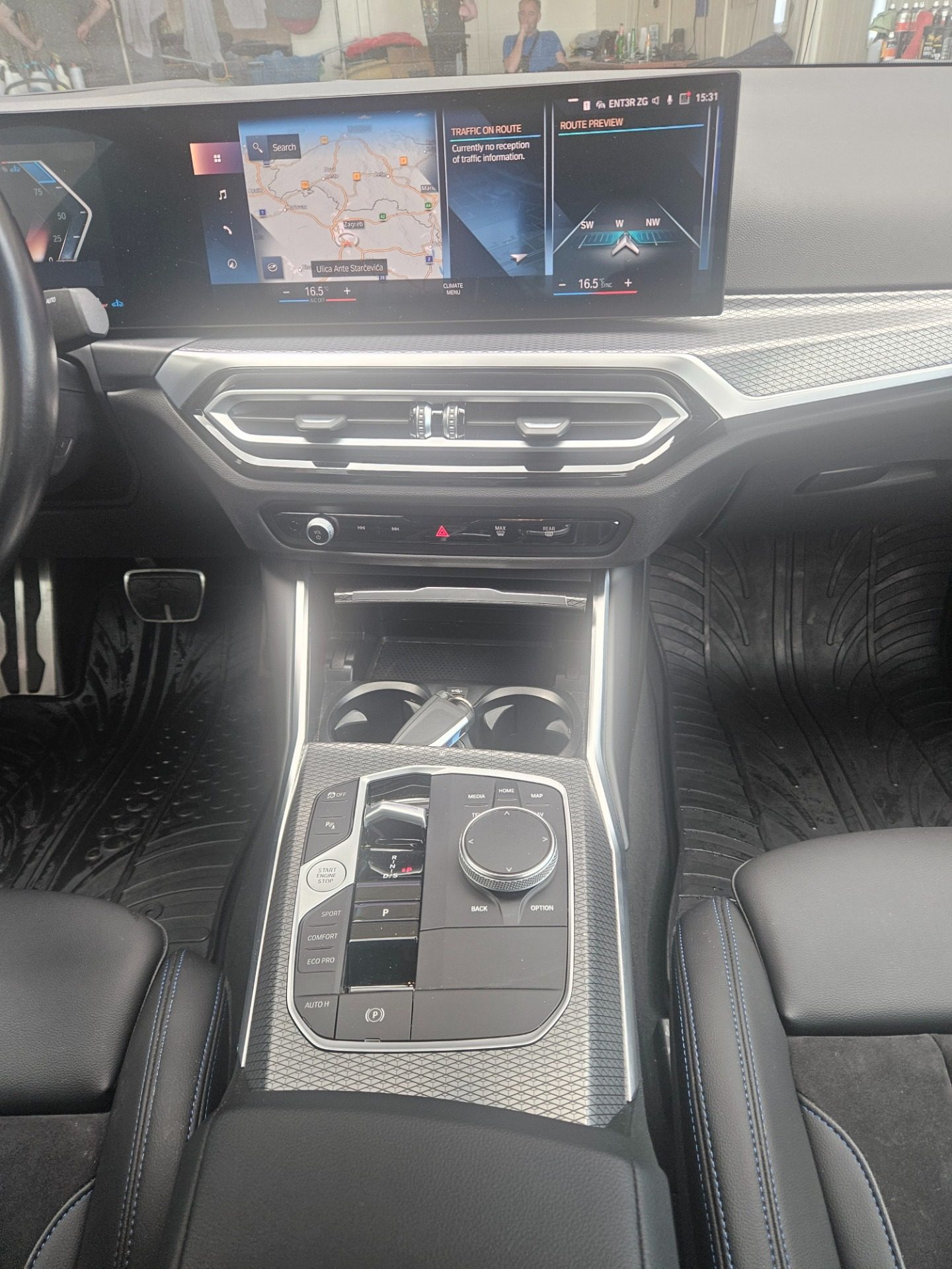 2023 BMW Serija 3 — fotografija 16