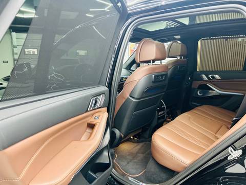 2022 BMW X5 — sličica 8