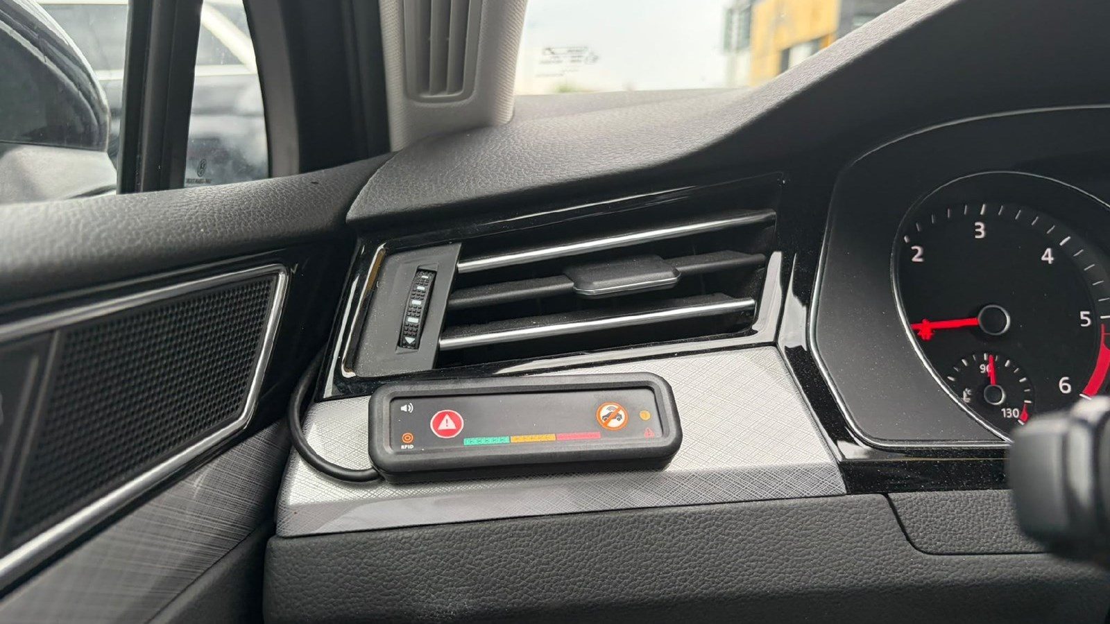 2022 Volkswagen Passat — fotografija 27